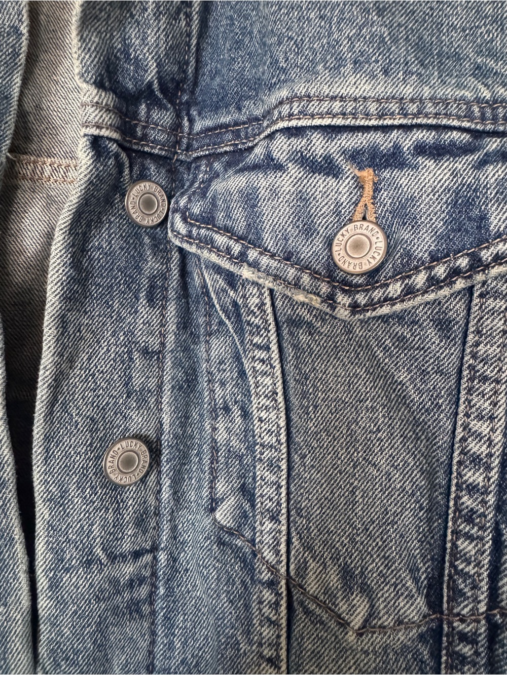 Brand new Lucky Brand Denim Jacket - Picture 3 of 3